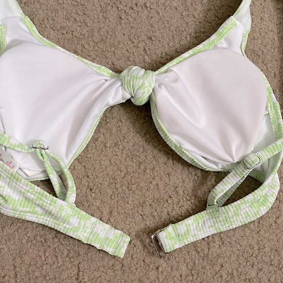 Womens Green Floral Bikini Top Size 4-6 - Picture 2 of 3